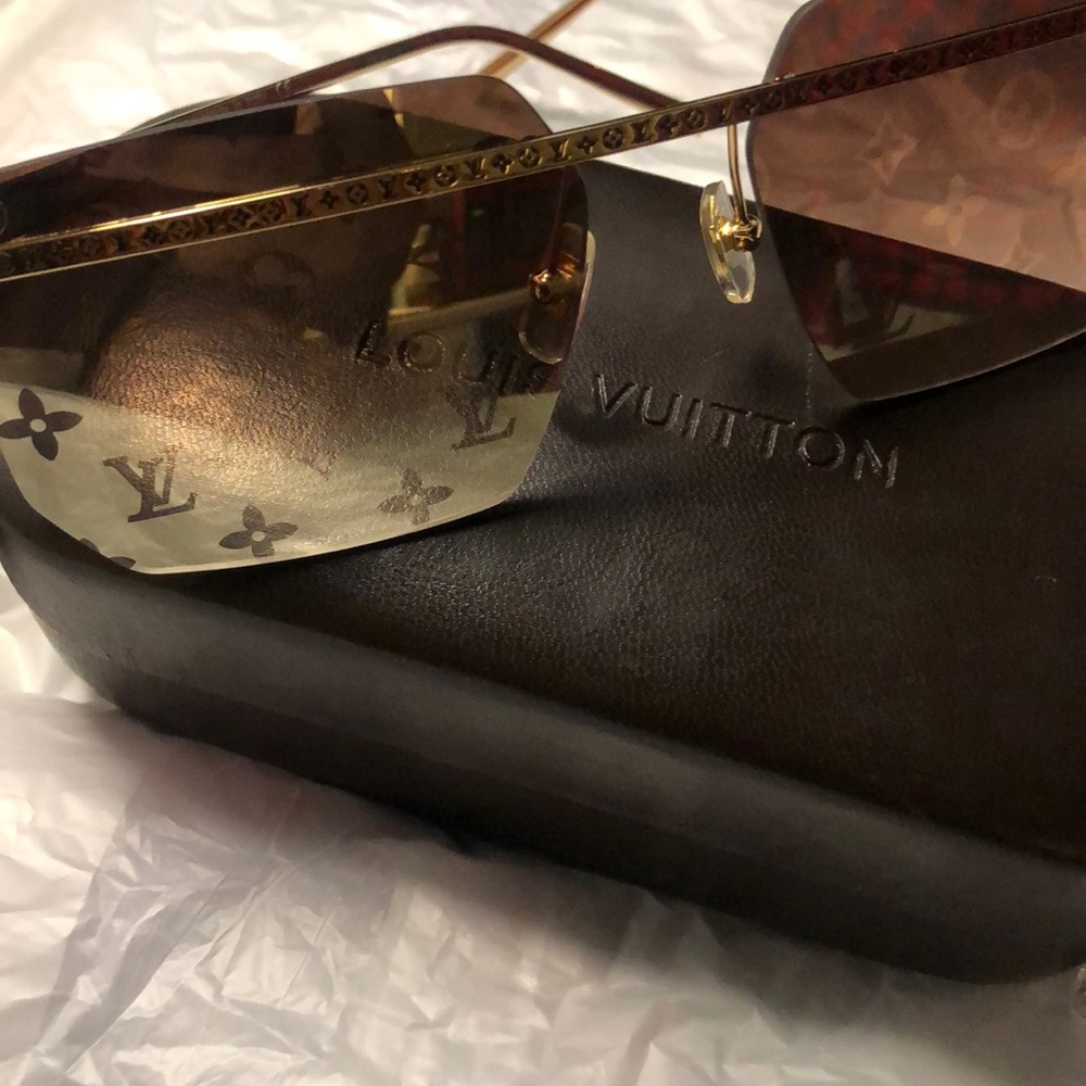 OMG 🔥Louis Vuitton sunglasses
